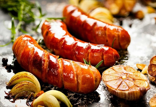 Xúc xích vealz 630gr( Chỉ giao khu vực Hà Nội có hỗ trợ vận chuyển trong  ngày) Aha4u.com ( Mỹ Phẩm & Thực phẩm)