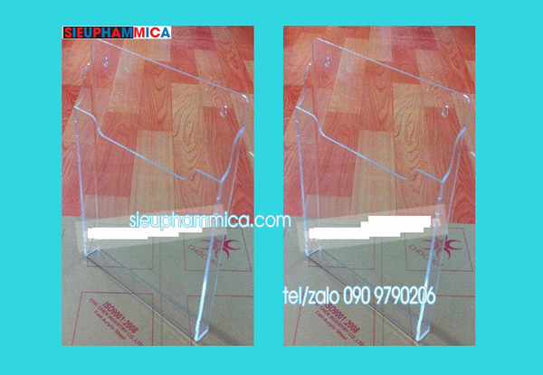 ke-checklist-mica-a4-treo-tuong