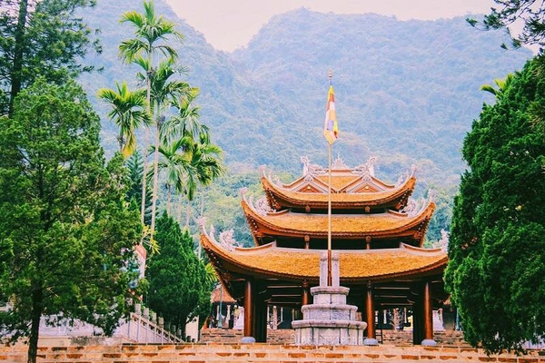 Tour Du Lịch Tham Quan Danh Lam Thắng Cảnh Chùa Hương