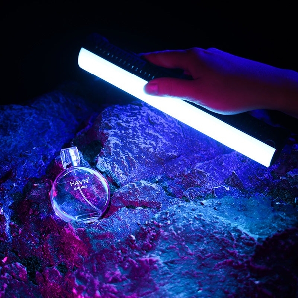 Ulanzi B15RGB 15W Tube Light đổi màu tiện lợi 1800-9000K CCT chính hãng