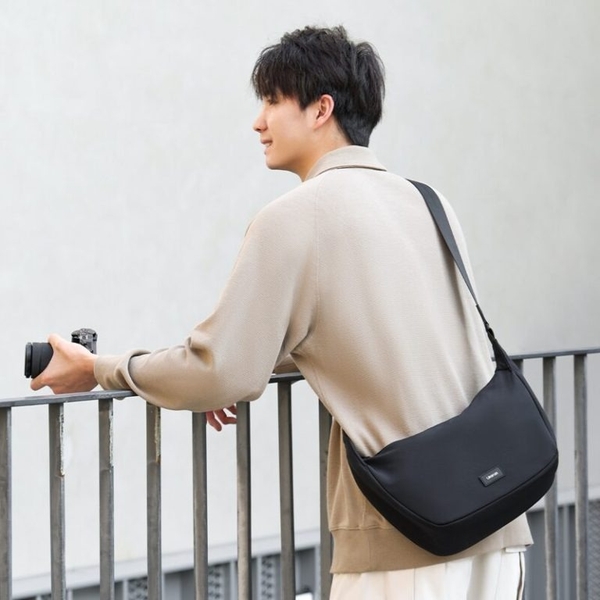 Túi đeo chéo đựng camera máy ảnh DSLR Ulanzi HMN1 Half Moon chính hãng