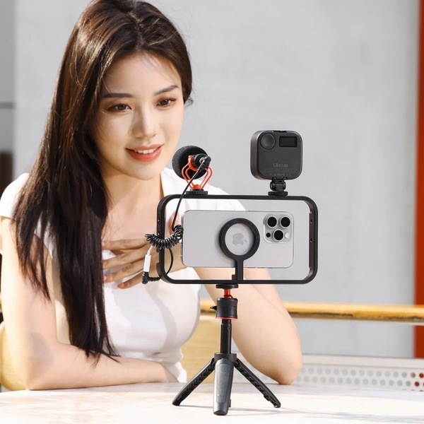 Ulanzi MG001- Khung chụp hình cho điện thoại từ tính cao cấp kết nối với nhiều phụ kiện rời khác nhanh chóng