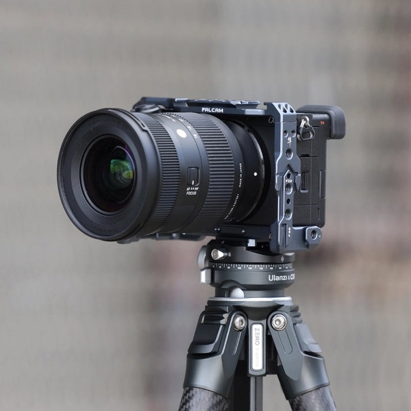 Ulanzi Falcam 3804 F22 & F38 Quick Release Camera Cage for Sony a6700
