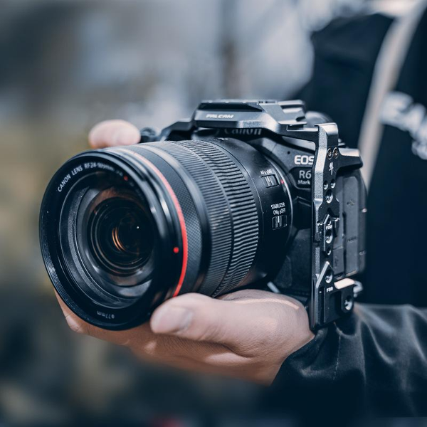 Khung bảo vệ cho máy ảnh EOS R5/R6/R6II F22&F38&F50 Quick Release Camera Cage V2 2634A