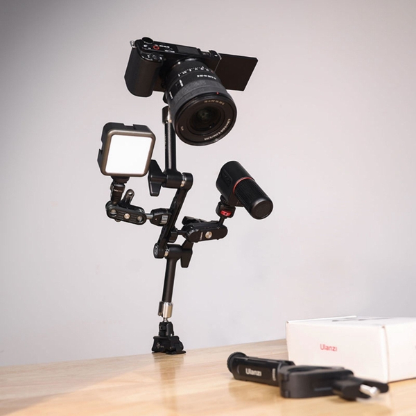 Ulanzi TA10 Magic Articulating Arm với lỗ vít 1/4