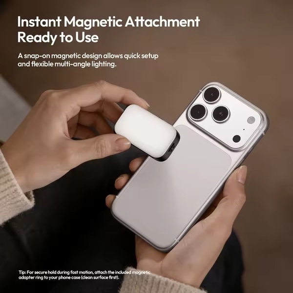 Đèn flash mini cầm tay Ulanzi M02 có Magnetic dành cho điện thoại chính hãng