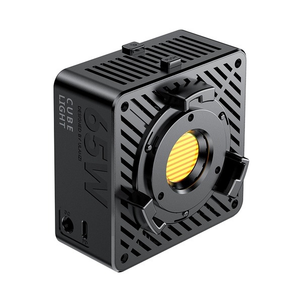 Ulanzi EC65 65W Portable Bi-Color LED Video Light chính hãng