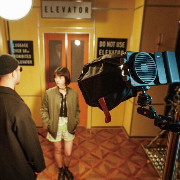 Đèn Cinepeer CX100 công suất 100W pin tích hợp 4500mAh chính hãng