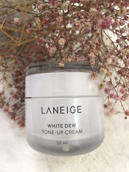 kem-duong-trang-da-white-dew-tone-up-cream