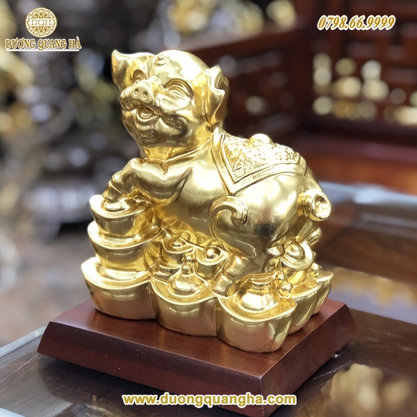 tuong-lon-thep-vang-9999
