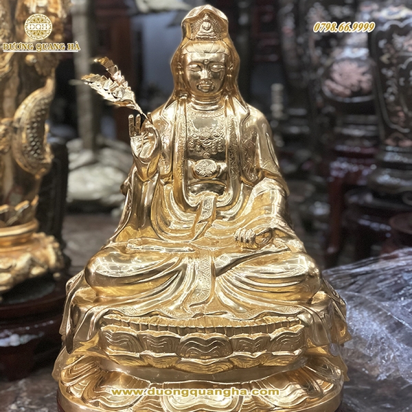 tuong-phat-ba-quan-am-bo-tat-dat-vang-9999