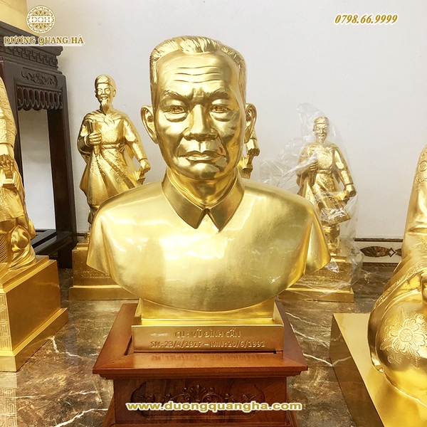 tuong-dong-truyen-than-dat-vang-9999