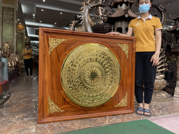 mat-trong-dong-dat-vang