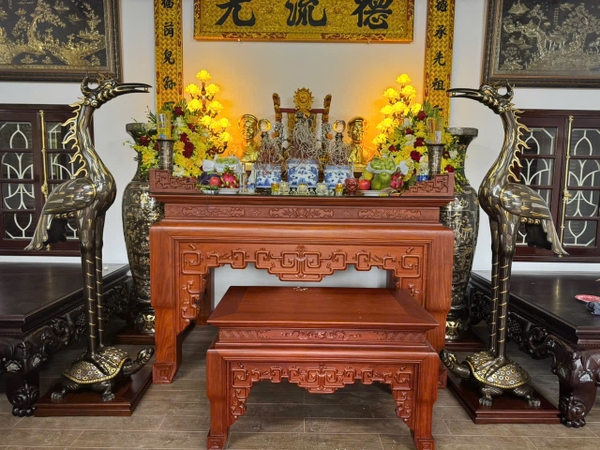 ban-giao-doi-hac-1m92-doi-lo-1m72-kham-ky-tam-su-60-kham-ngu-sac