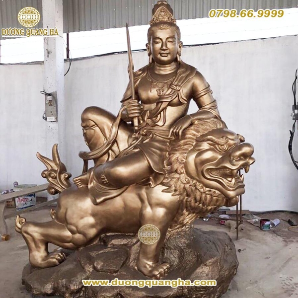 tuong-phat-van-thu-pho-hien-bo-tat-cao-3m