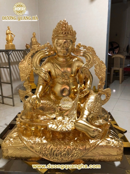 tuong-dong-hoang-than-tai-dat-vang-9999