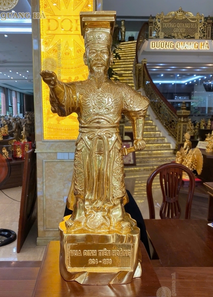 tuong-vua-dinh-tien-hoang-50cm-dat-vang