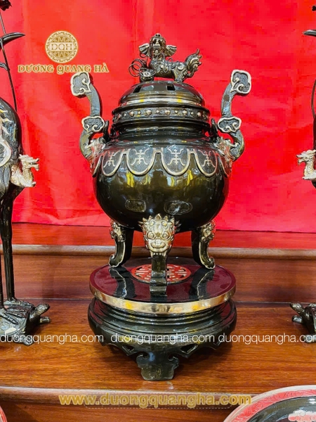 ngu-su-60-phot-ni-mau-theo-yeu-cau-khach-hang