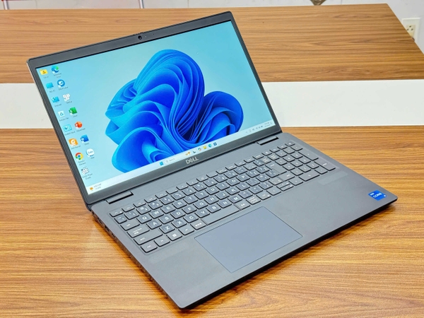 Windowsノート本体 Dell Lattitude 3520 i5-1145G7 16GB 256GB Amazon