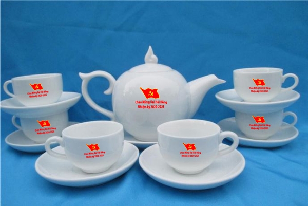Quà tặng đại hội đảng, Ấm Gốm Sứ Bát Tràng 2020.
