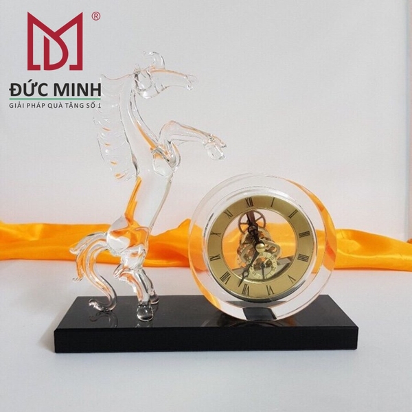 Quà Tặng Biểu Trưng Pha Lê - Ý Nghĩa Biểu Trưng Pha Lê Thuần Khiết