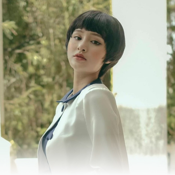 Hiền Hồ: Phong sát?