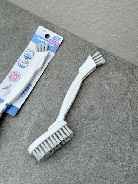 Bàn chải giặt giày 2 đầu, có thể tháo rời Mirai