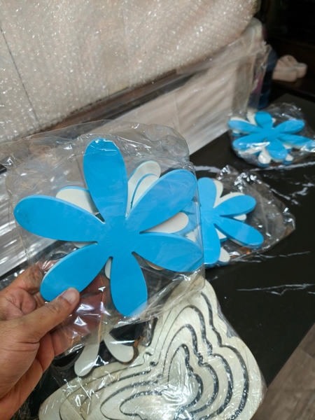 Vòng gỗ dán tường hình hoa dán tường (3 HOA)