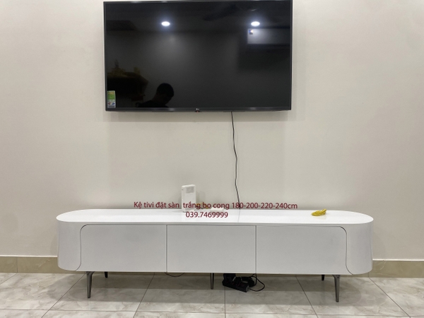 Kệ tivi  đặt sàn màu trắng bo góc hiện đại -TV210