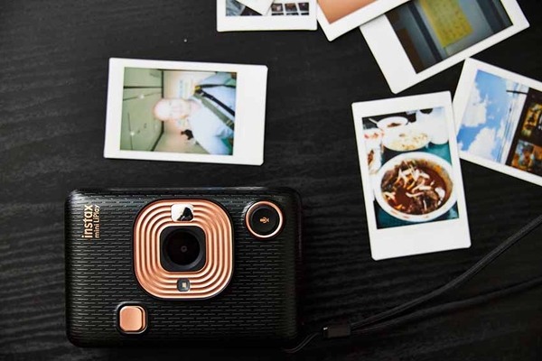 Fujifilm Instax Mini LiPlay - Chính Hãng