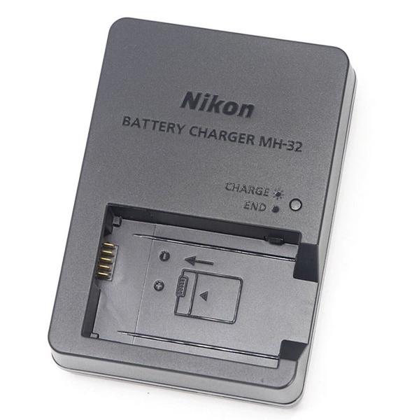 Bộ sạc pin Nikon MH-32