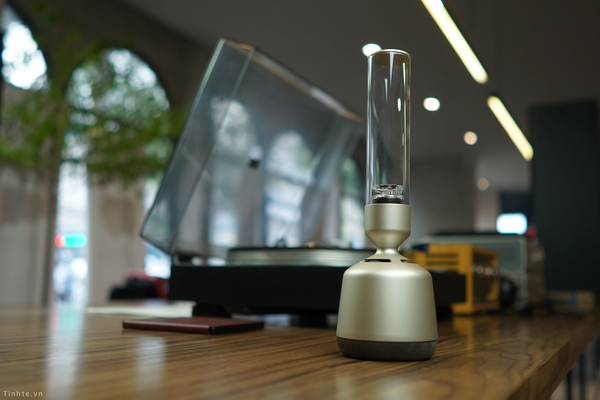 Loa đèn thủy tinh Sony LSPX-S2  Glass Sound Speaker