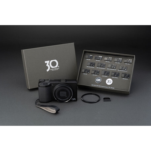Ricoh GR IV (30th Anniversary Edition Kit) - Chính hãng