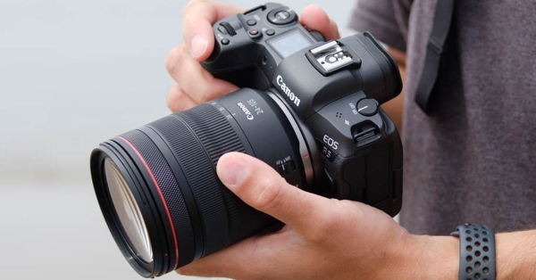 Canon EOS R5 Body - Like New 99%