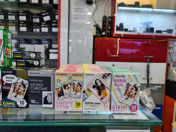 Hộp Film Fujifilm Instax Mini Phiên Bản Đặc Biệt (10 tấm)