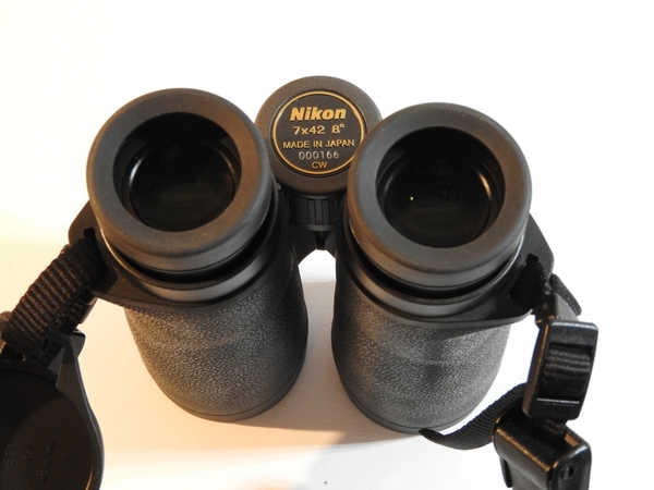 ỐNG NHÒM NIKON EDG 7X42 - CHÍNH HÃNG