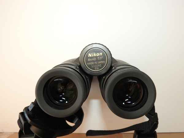 ỐNG NHÒM NIKON EDG 8X42 - CHÍNH HÃNG