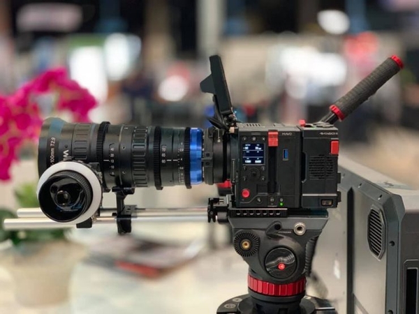 Laowa 25-100mm T2.9 Cine Lens - chính hãng