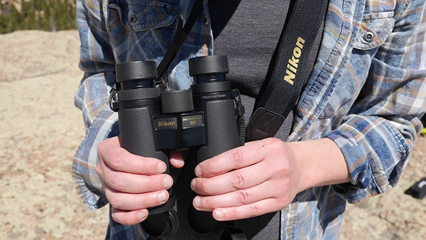 ỐNG NHÒM NIKON MONARCH HG 10X42 - CHÍNH HÃNG