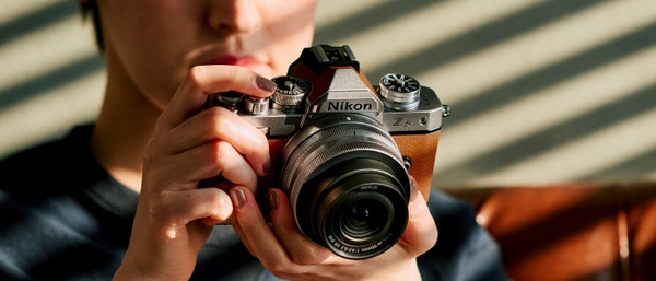 Nikon Z fc Mirroless BODY - Mới 99%