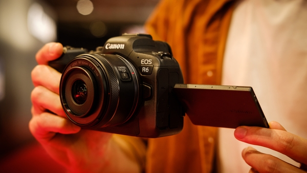 Canon RF 16mm f/2.8 STM - Mới 100%