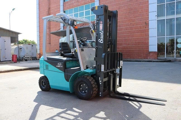 Lý Do Doanh Nghiệp Nên Sở Hữu Xe Nâng Hàng Riêng