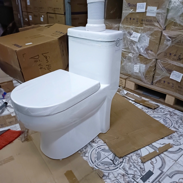 Bồn cầu thoát ngang FOXIS FX-1305N