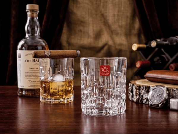 Quy Tắc 3 Giây Nhận Diện Chiếc Ly Whisky Chuẩn Chuyên Gia Cho Dân Sành Điệu