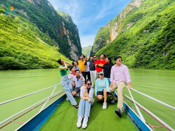 DU LỊCH HÀ GIANG 3N2Đ GIÁ RẺ: HÀ NỘI - HÀ GIANG - CAO NGUYÊN ĐÁ ĐỒNG VĂN - SÔNG NHO QUẾ - MÈO VẠC