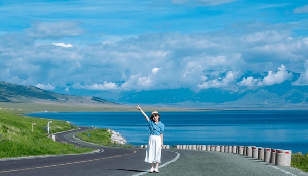 TOUR DU LỊCH BẮC TÂN CƯƠNG 10 NGÀY 9 ĐÊM TỪ HÀ NỘI: URUMQI – KANAS – HEMU – YINING – THẢO NGUYÊN NALATI