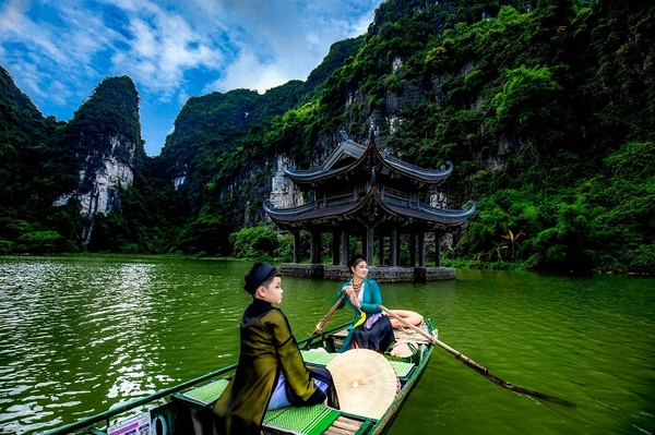 DU LỊCH NINH BÌNH 2 NGÀY 1 ĐÊM TỪ HÀ NỘI