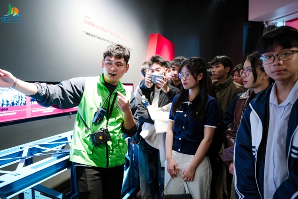 Tour trải nghiệm cho học sinh trung học: Khoang Xanh Suối Tiên - Bảo Tàng Lịch Sử Quân Sự Việt Nam