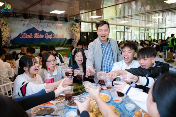 Tour trải nghiệm cho học sinh trung học: Khoang Xanh Suối Tiên - Bảo Tàng Lịch Sử Quân Sự Việt Nam