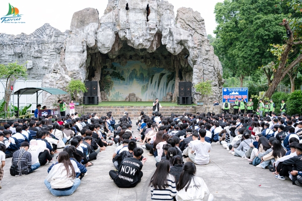 Tour trải nghiệm cho học sinh trung học: Khoang Xanh Suối Tiên - Bảo Tàng Lịch Sử Quân Sự Việt Nam